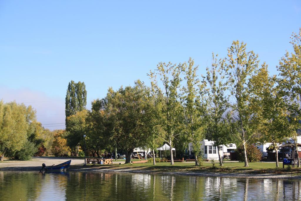 Robert'S Roost Rv Park Resort Кунел Екстериор снимка