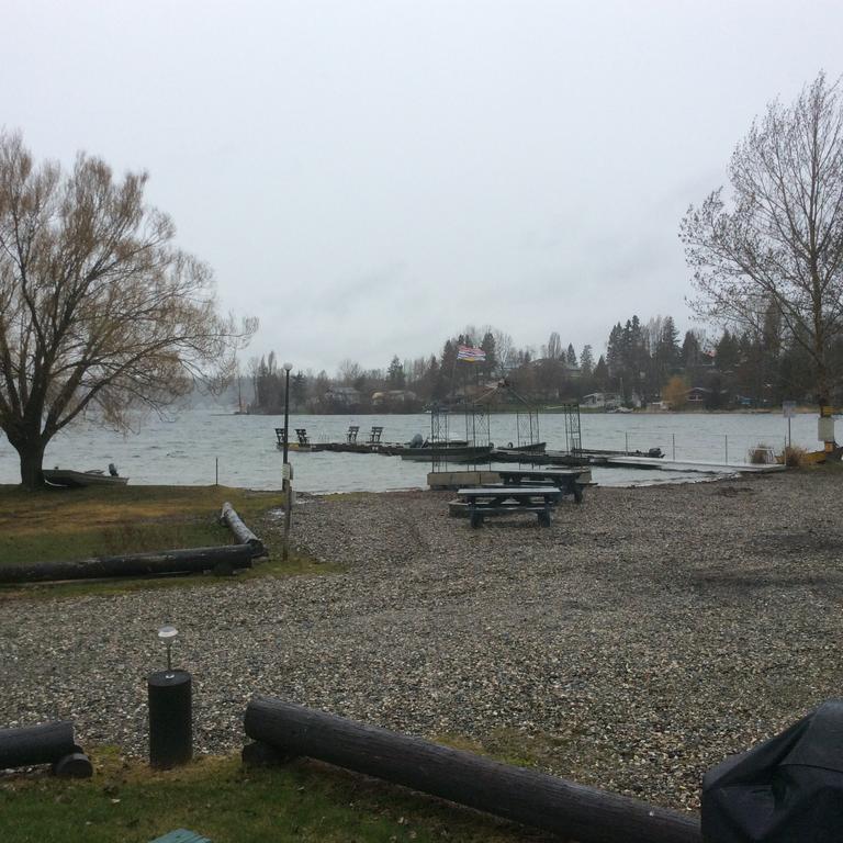 Robert'S Roost Rv Park Resort Кунел Екстериор снимка
